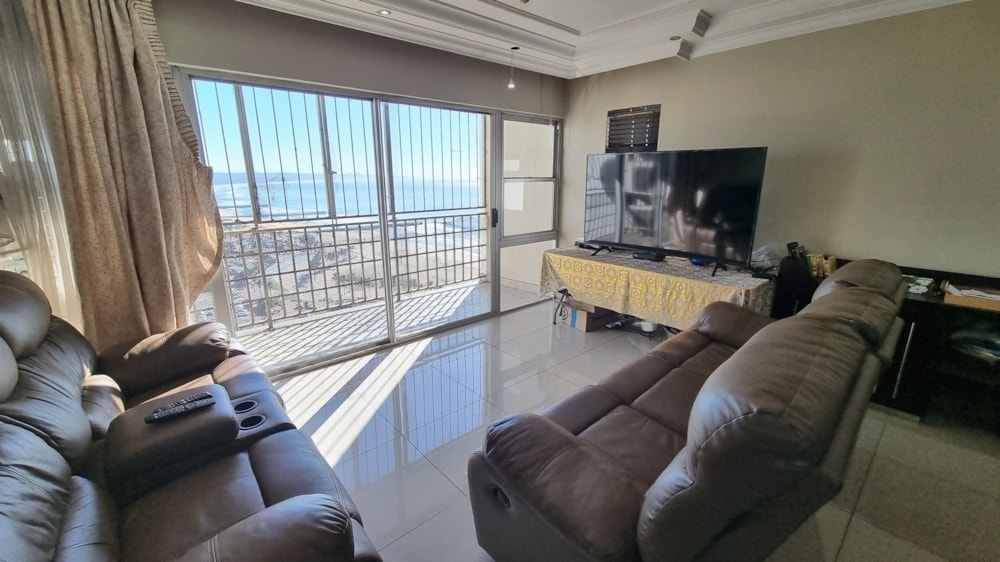 Multi-storey apartment for sale in South Beach Durban - 1DA1614423 Multi-storey apartment for sale in South Beach Durban - 1DA1614423