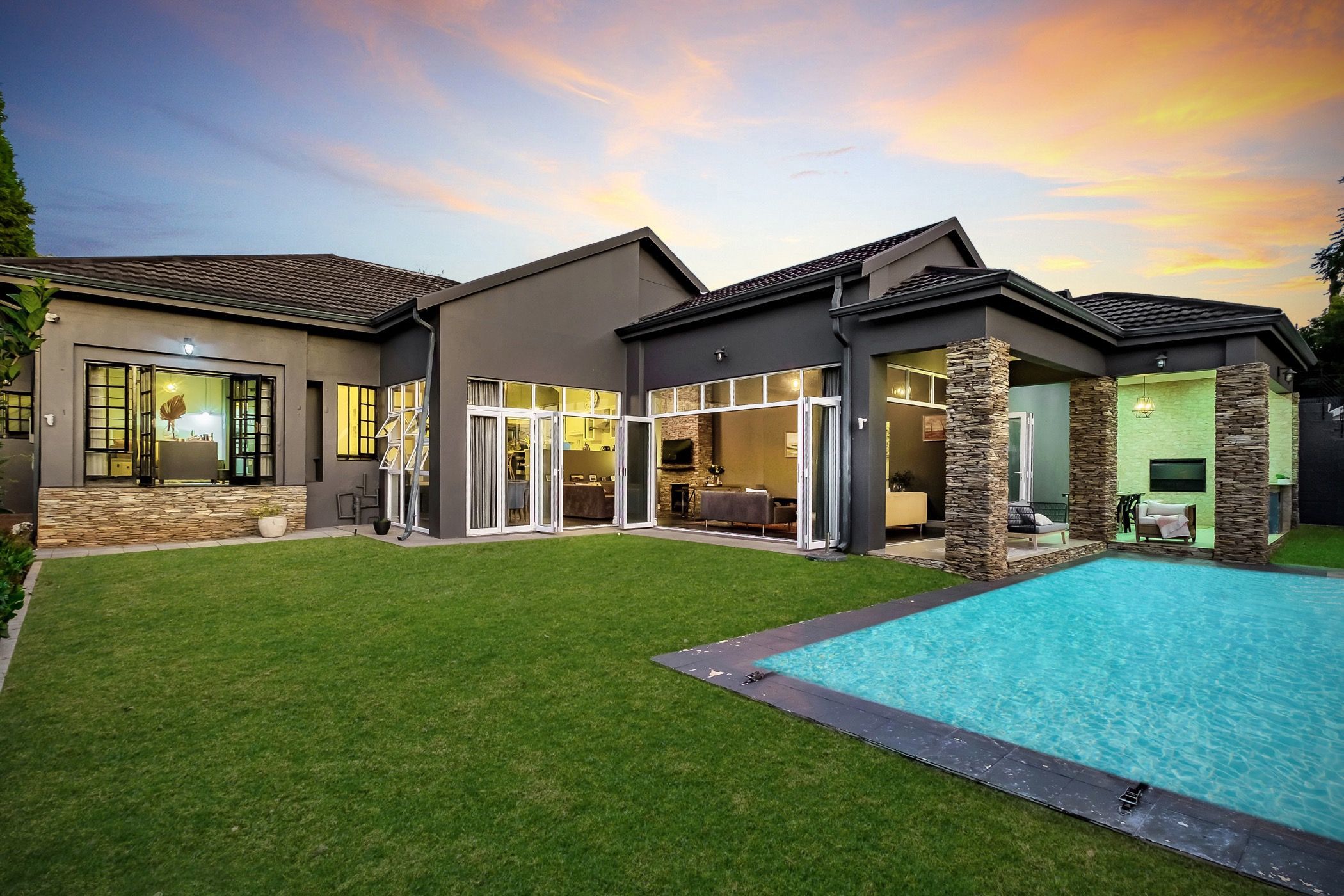 House for sale in Parkwood, Johannesburg - HP1750184