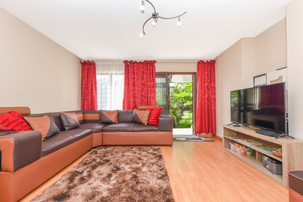 Apartment for sale in Paulshof - FW1666582 Apartment for sale in Paulshof - FW1666582