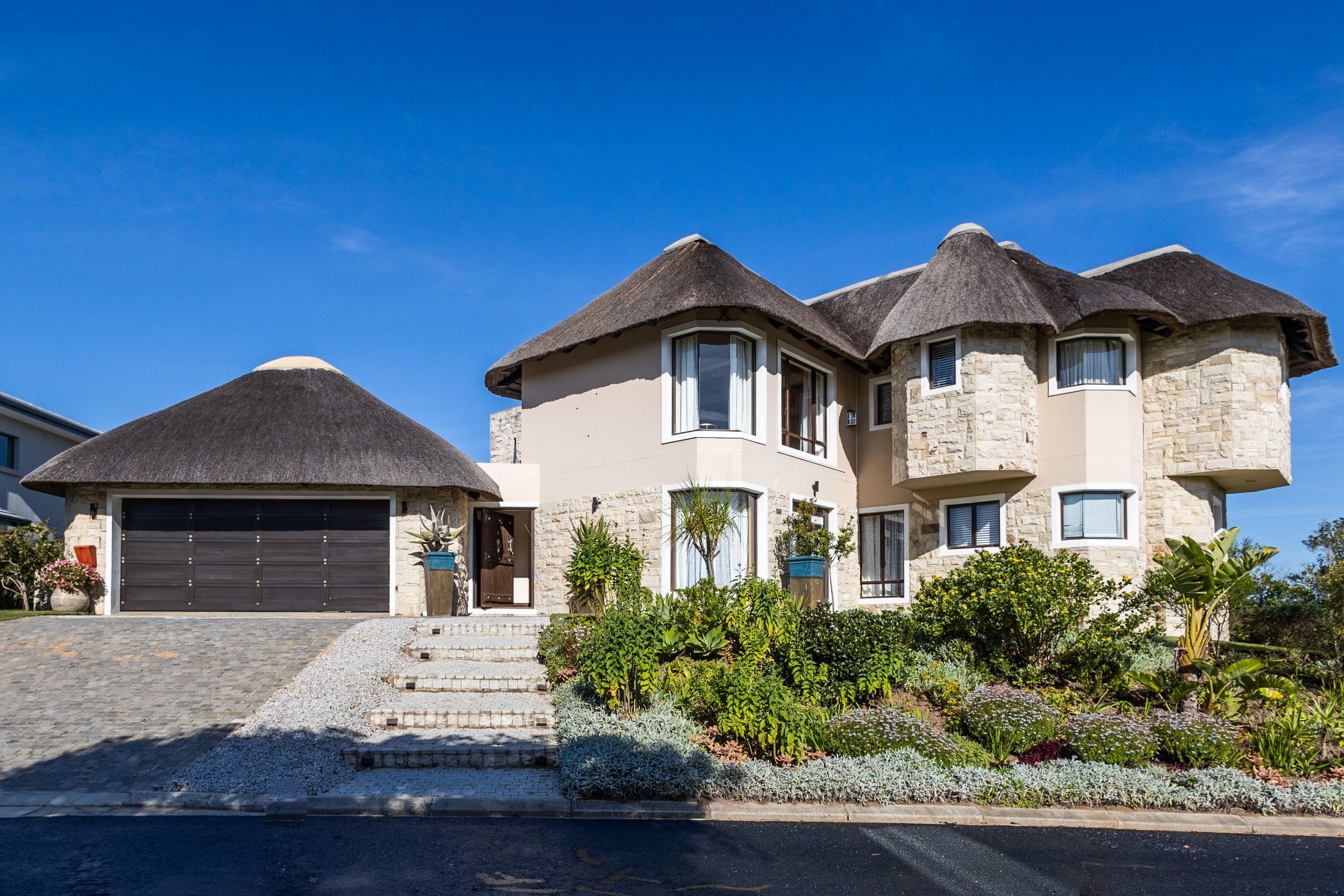 House sold in Pezula Golf Estate - 1KG1594515