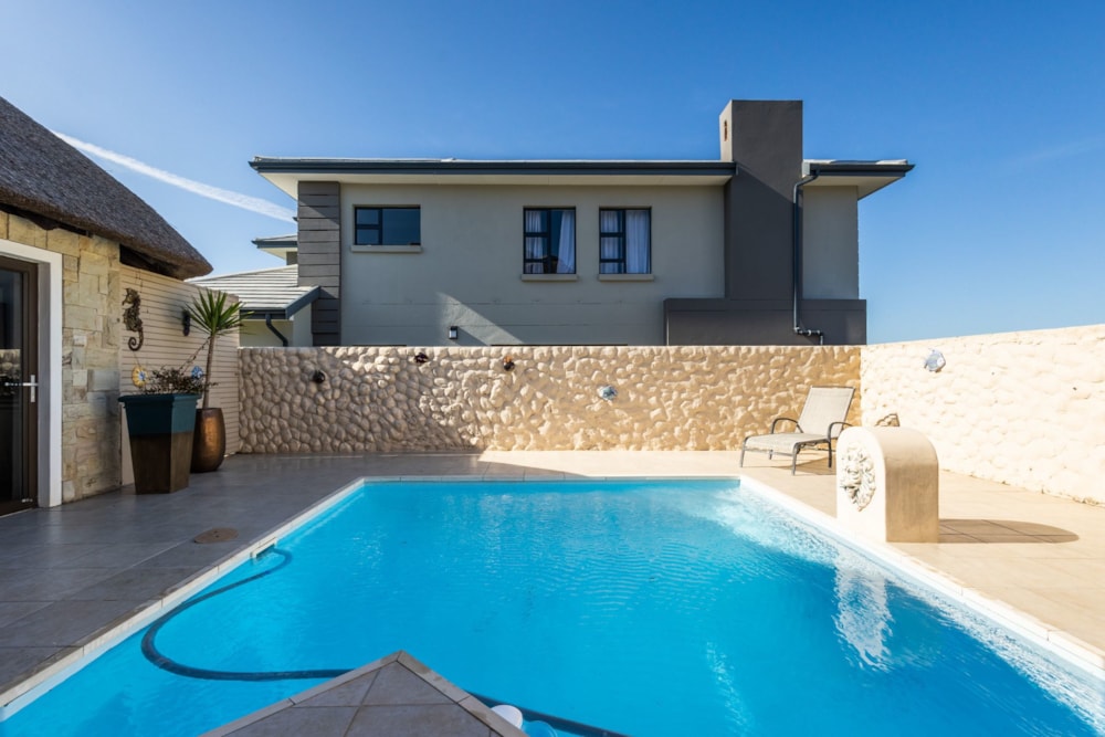 House sold in Pezula Golf Estate - 1KG1594515 House sold in Pezula Golf Estate - 1KG1594515