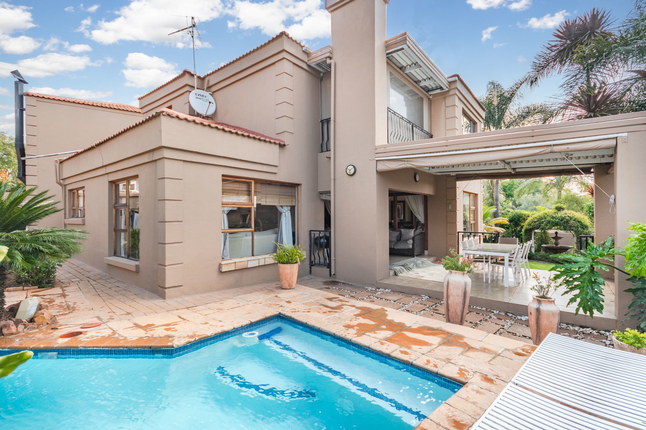 Double-storey cluster for sale in Bedfordview Area - BED1617298