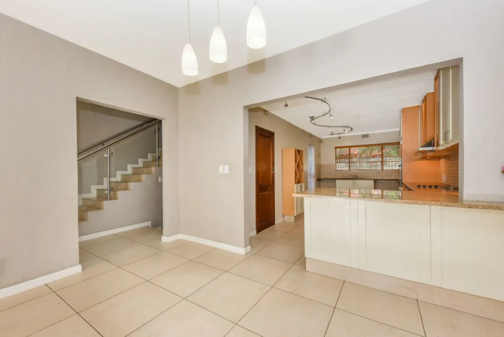 Townhouse sold in River Club, Sandton - HP1702472 Townhouse sold in River Club, Sandton - HP1702472