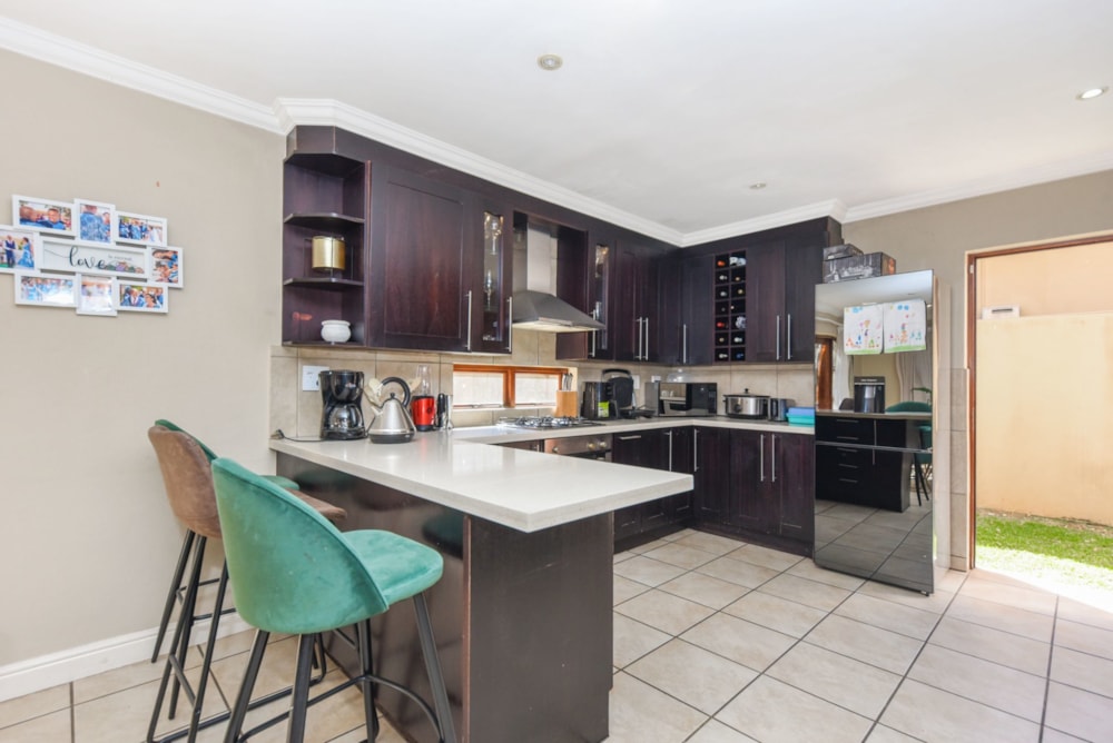 Cluster sold in Craigavon - FW1683001 Cluster sold in Craigavon - FW1683001