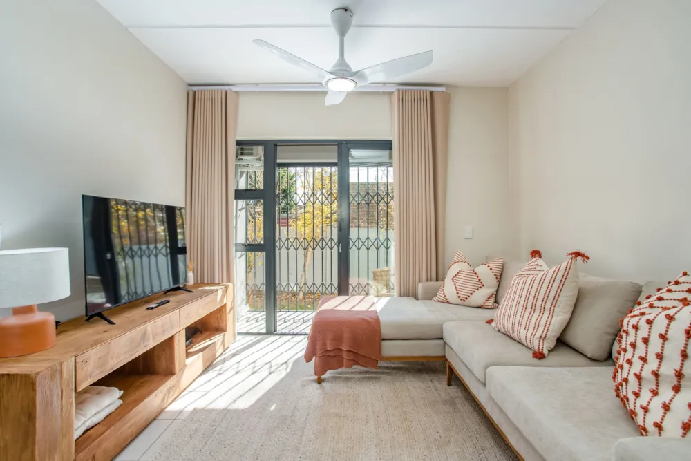 Apartment sold in Paarl North - TK1744193 Apartment sold in Paarl North - TK1744193