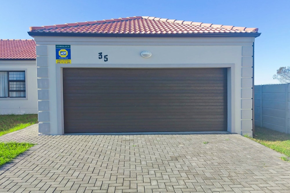 House let in Bluewater Bay, Port Elizabeth, Gqeberha - 1PLZ1692643 House let in Bluewater Bay, Port Elizabeth, Gqeberha - 1PLZ1692643