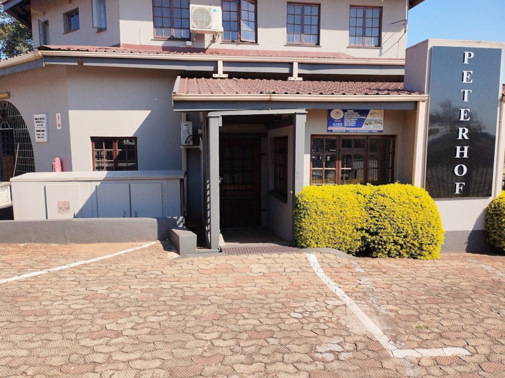 Commercial office to rent in White River - 1WR1734905