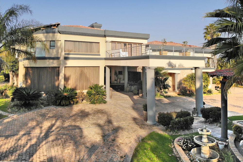 Double-storey house for sale in Beaulieu - MR1618616 Double-storey house for sale in Beaulieu - MR1618616