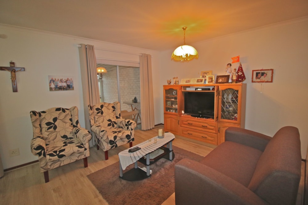 House let in Welgelegen, Parow - 1PLA1711843 House let in Welgelegen, Parow - 1PLA1711843