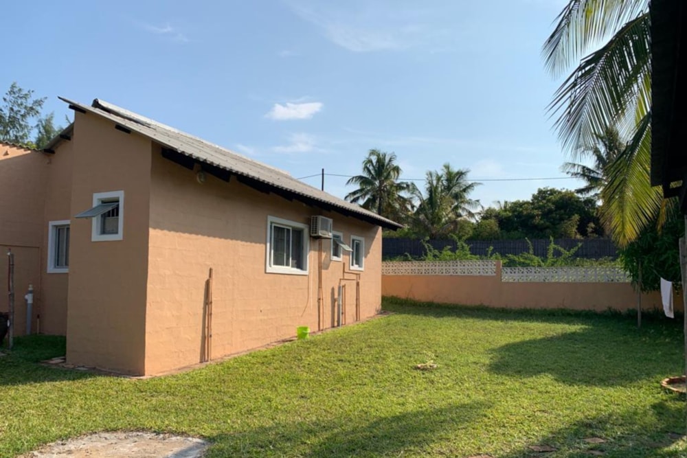 Cottage for sale in Praia do Tofo, Mozambique - 3MQ1573192