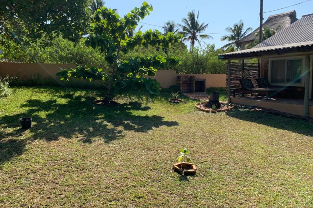 Cottage for sale in Praia do Tofo, Mozambique - 3MQ1573192