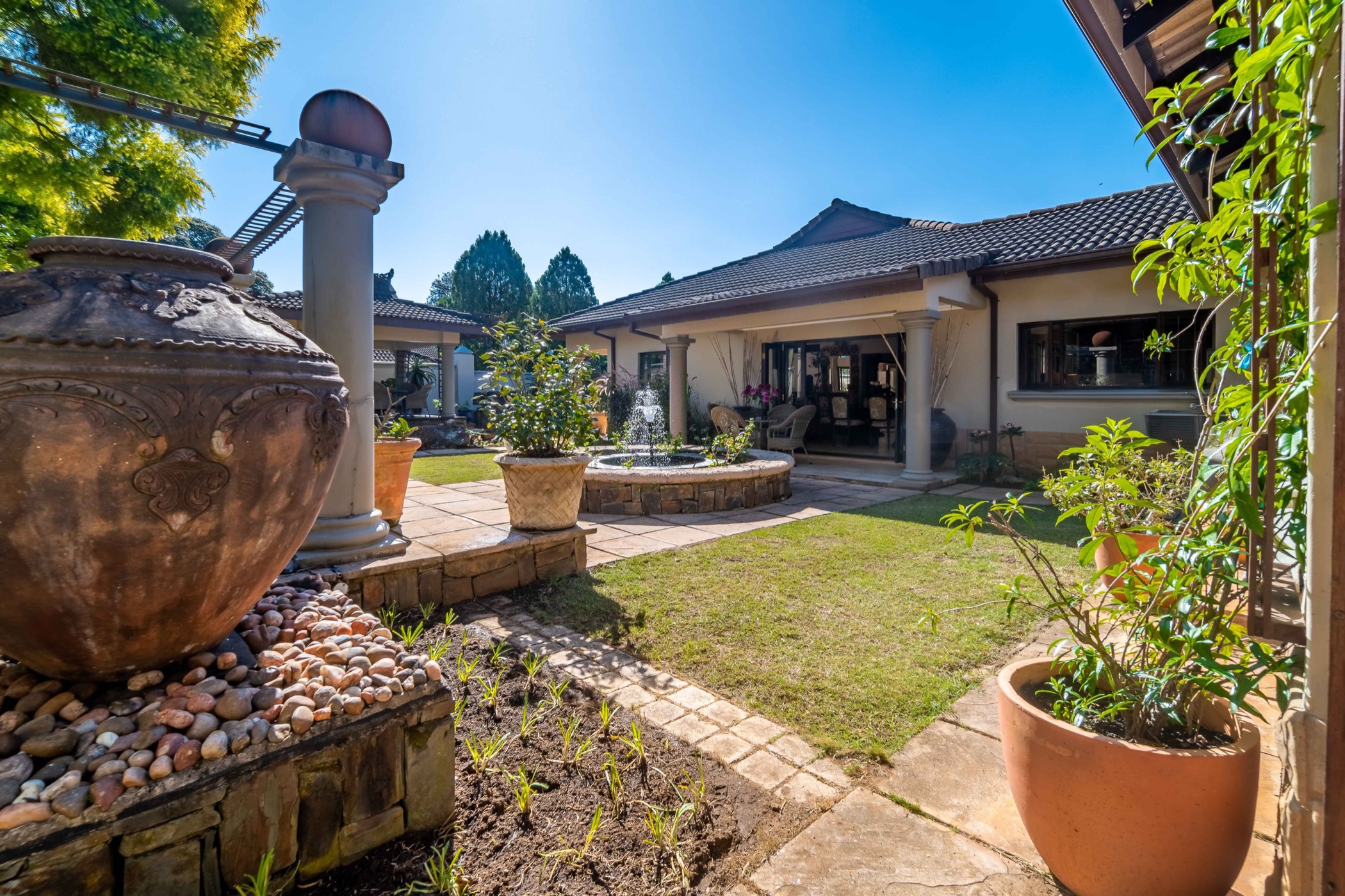 Townhouse sold in Hillcrest, Upper Highway - 1KF1616351