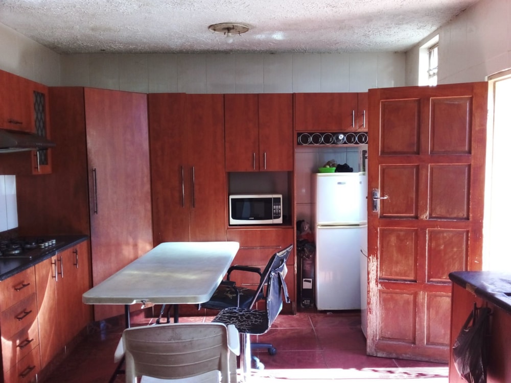 House for sale in Kenilworth, Johannesburg - 1GV1685673