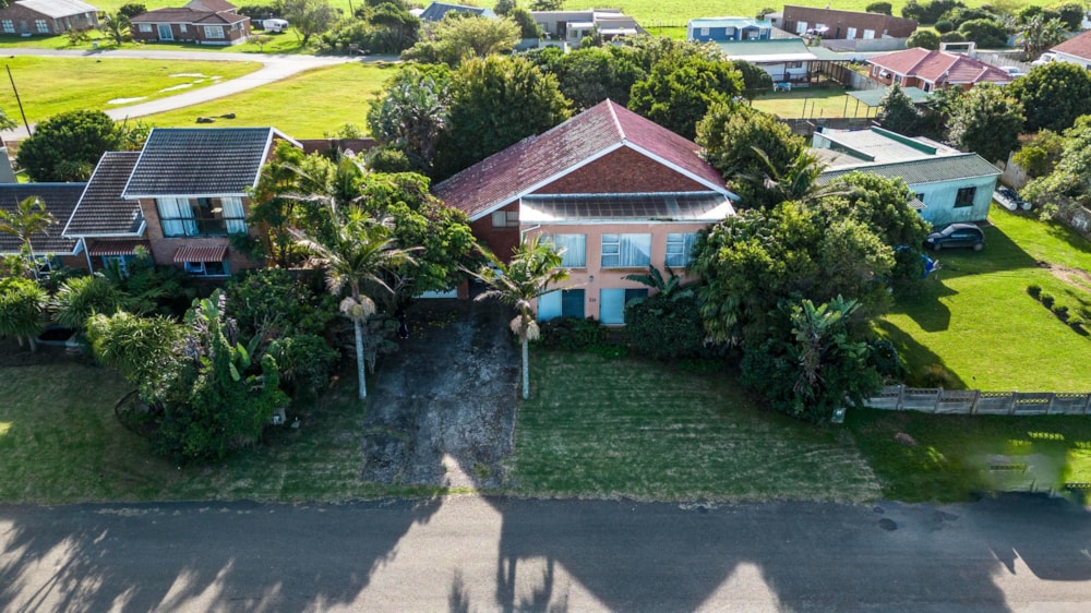 Double-storey house for sale in Kaysers Beach - 1ET1616242 Double-storey house for sale in Kaysers Beach - 1ET1616242