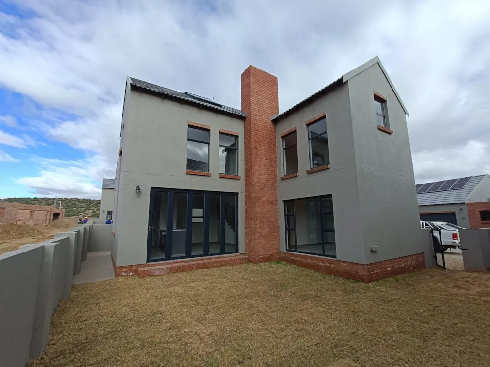 Townhouse for sale in Woodland Hills Bergendal - 1BX1726428