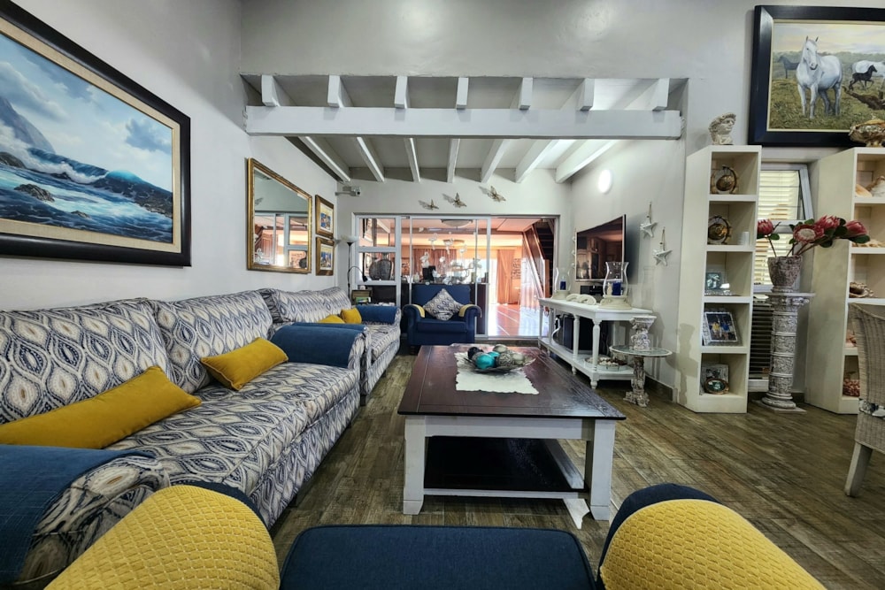 Double-storey apartment for sale in Meer en See - 1RY1616530 Double-storey apartment for sale in Meer en See - 1RY1616530