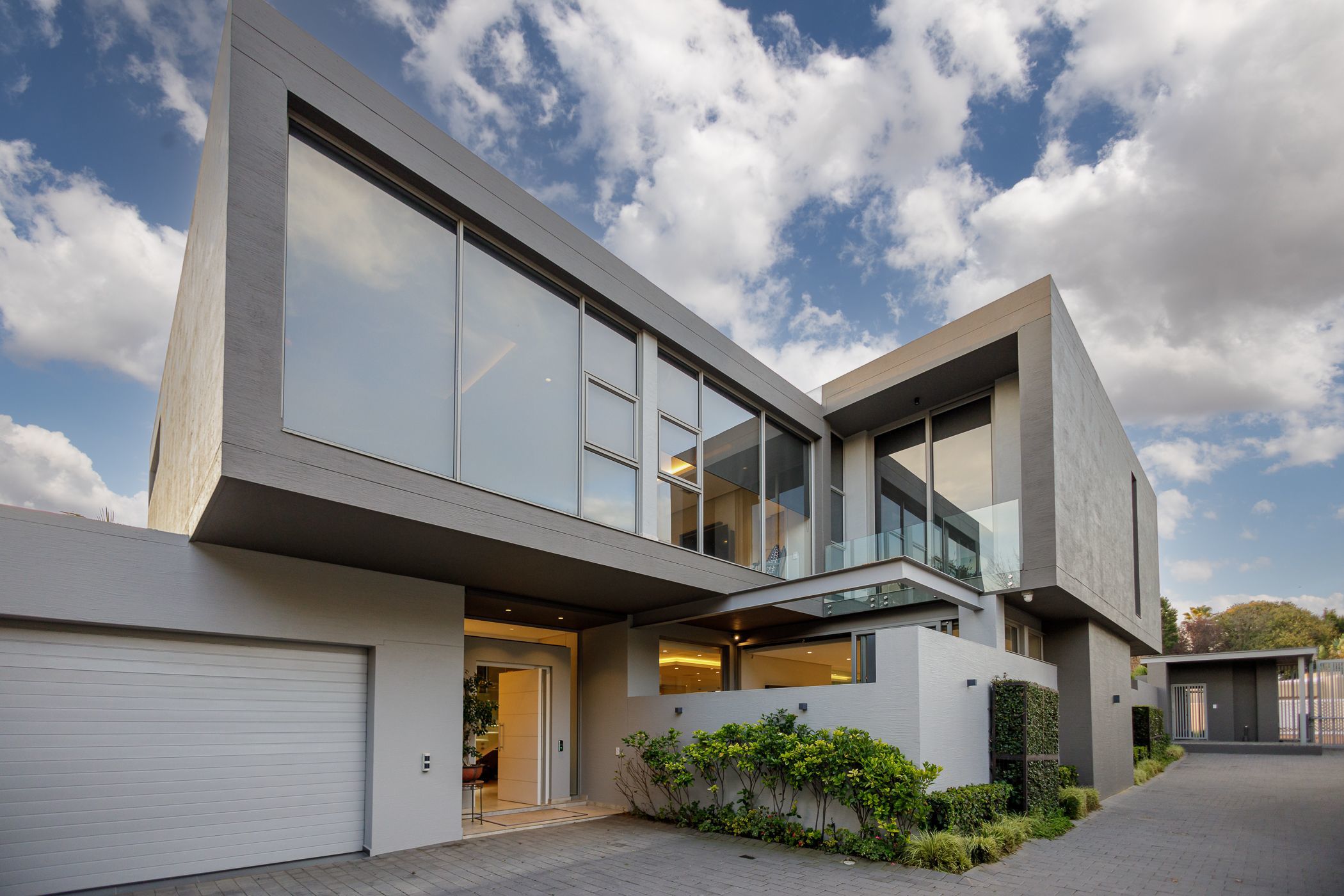 Double-storey cluster for sale in Bedfordview - BED1617840