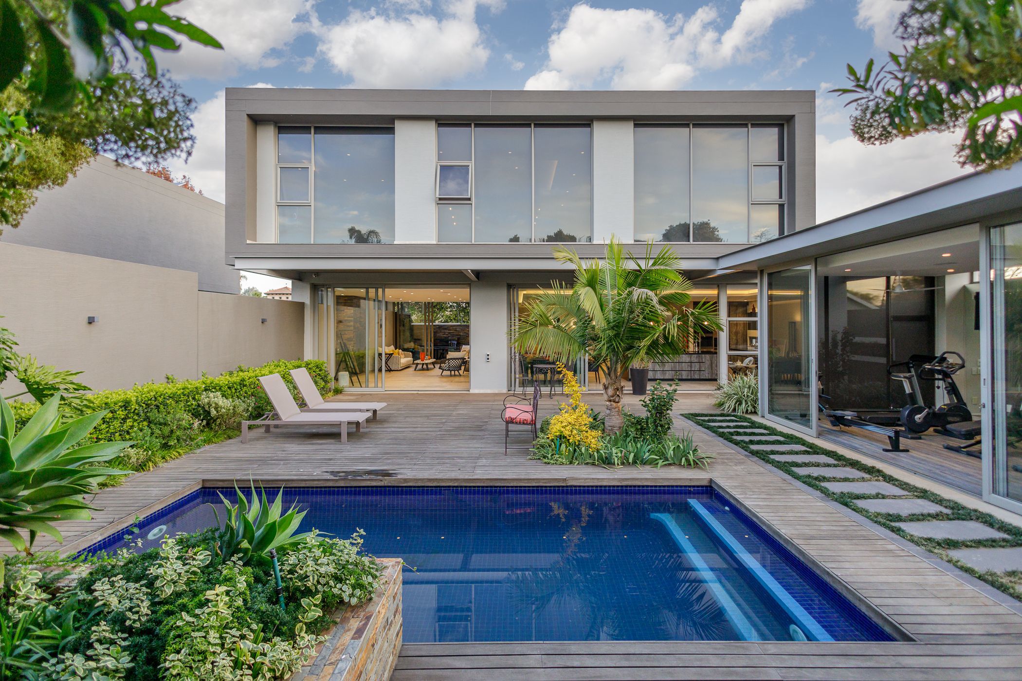 Double-storey cluster for sale in Bedfordview - BED1617840