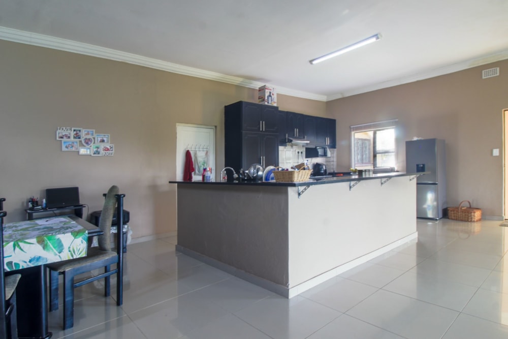 House for sale in Port Edward - 1PD1616590 House for sale in Port Edward - 1PD1616590