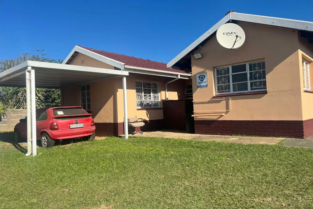 House for sale in Montclair, KwaZulu-Natal - 1WB1617081 House for sale in Montclair, KwaZulu-Natal - 1WB1617081