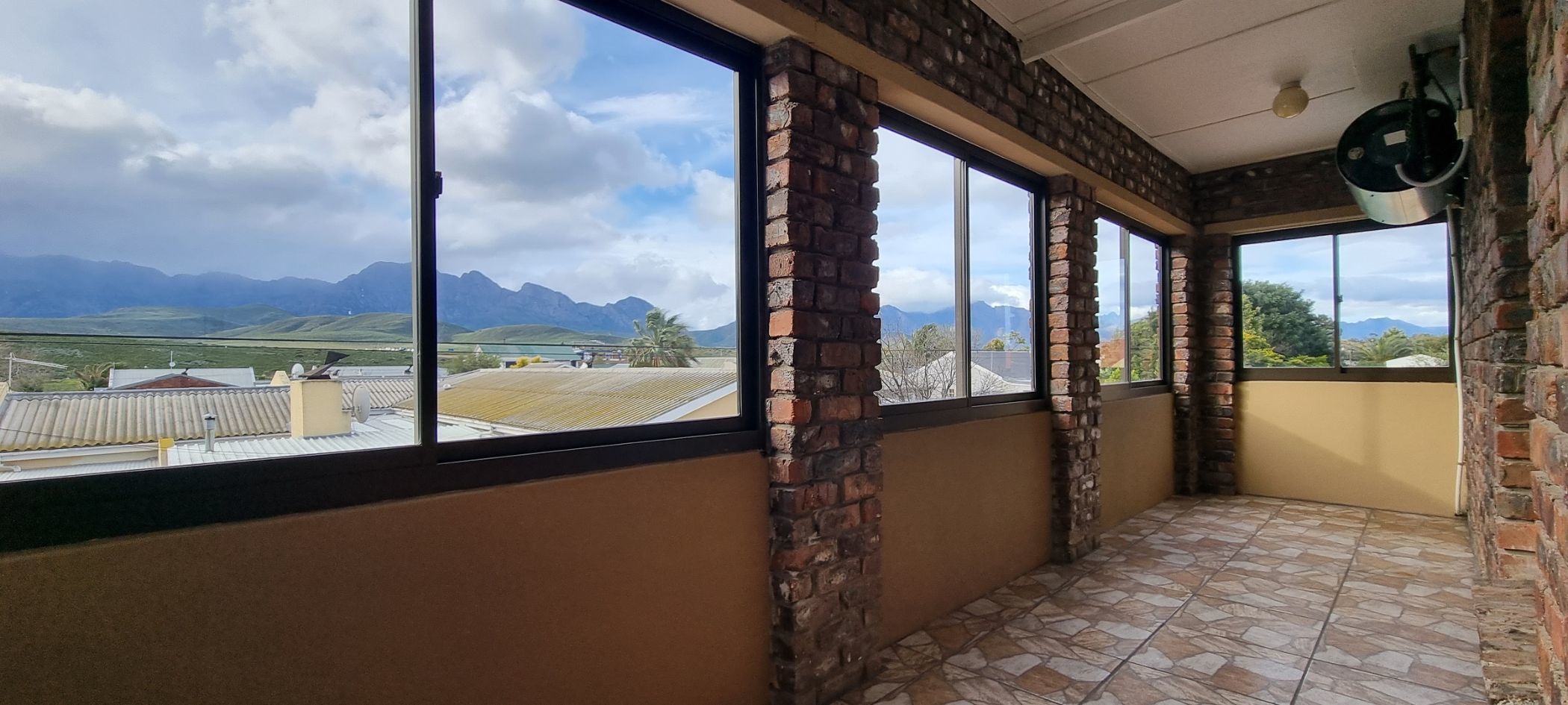 House for sale in Somerset Park, Worcester - TK1735372