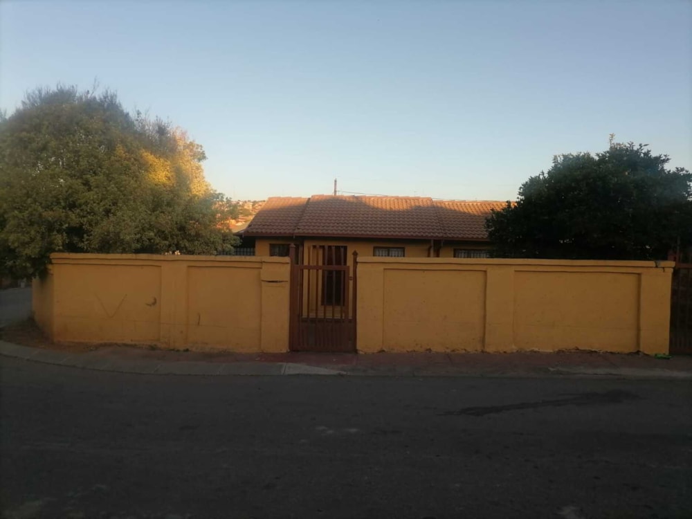 House for sale in Soshanguve BB - PTM1618073