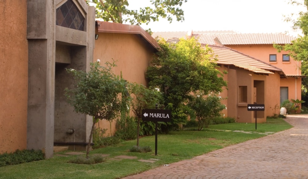 City hotel for sale in Erasmusrand - PT1710217 City hotel for sale in Erasmusrand - PT1710217