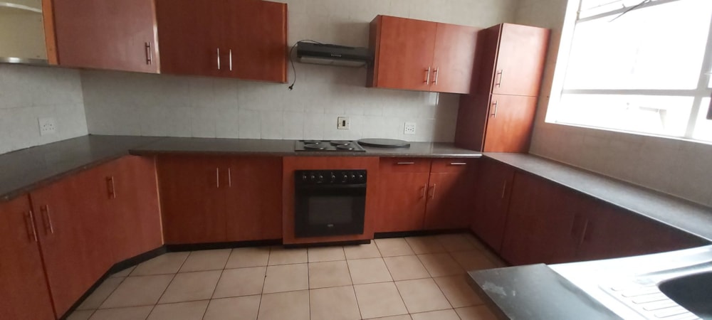 Townhouse to rent in Three Rivers Proper - 1VT1738657