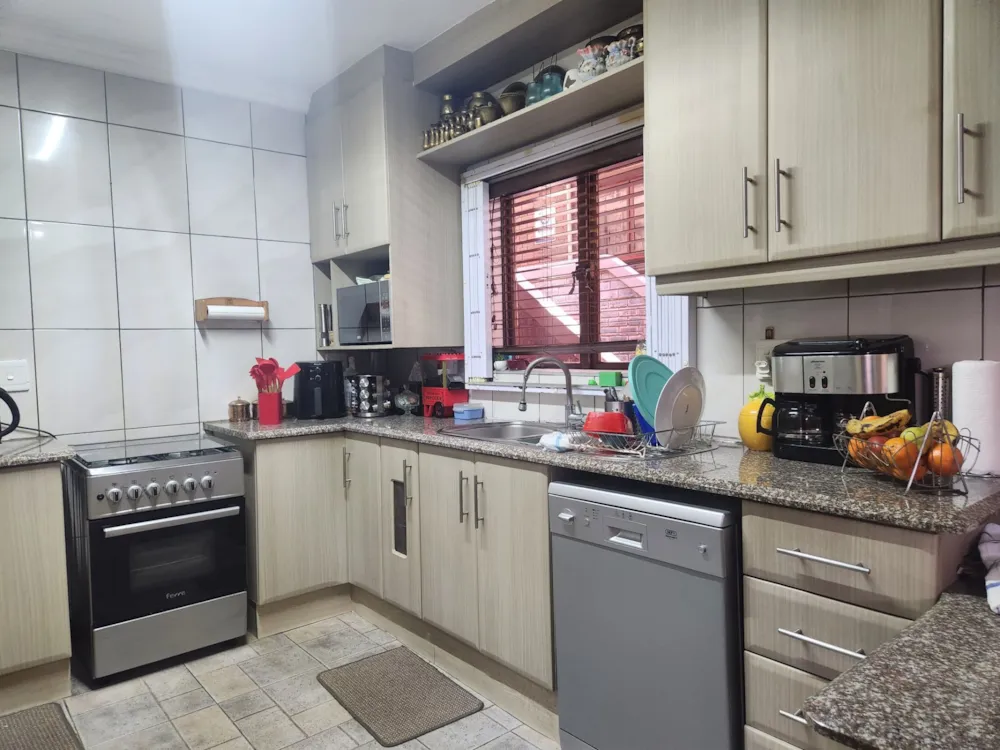 Apartment for sale in Isipingo Beach - 1WB1618772 Apartment for sale in Isipingo Beach - 1WB1618772