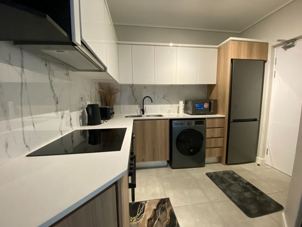 Apartment let in Waterfall, Midrand - MDL1714531