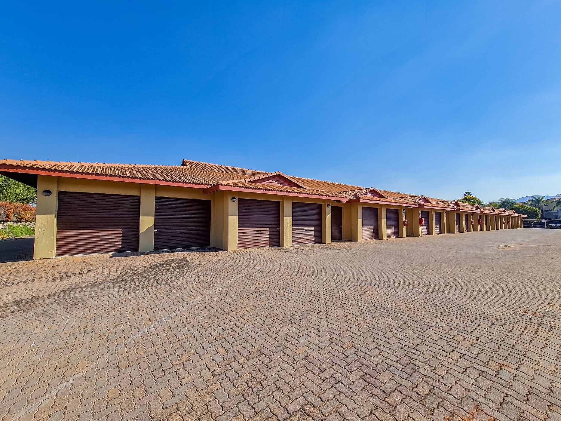 Security estate home for sale in Pecanwood - 1HR1719285