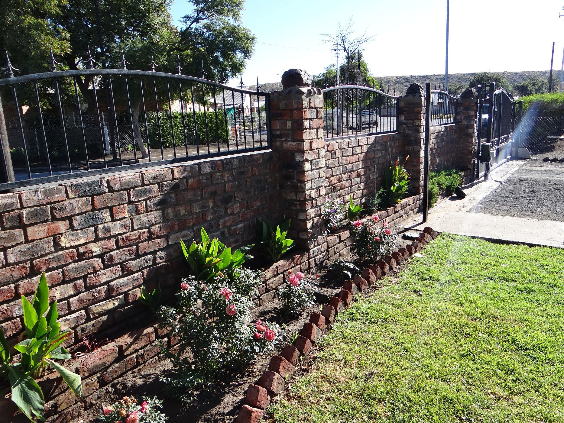 House for sale in Hillside, Beaufort West - 1KK1619571