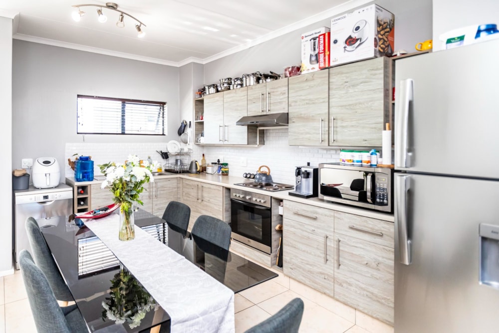 Apartment for sale in Nahoon Valley Park - 1EZ1708275 Apartment for sale in Nahoon Valley Park - 1EZ1708275