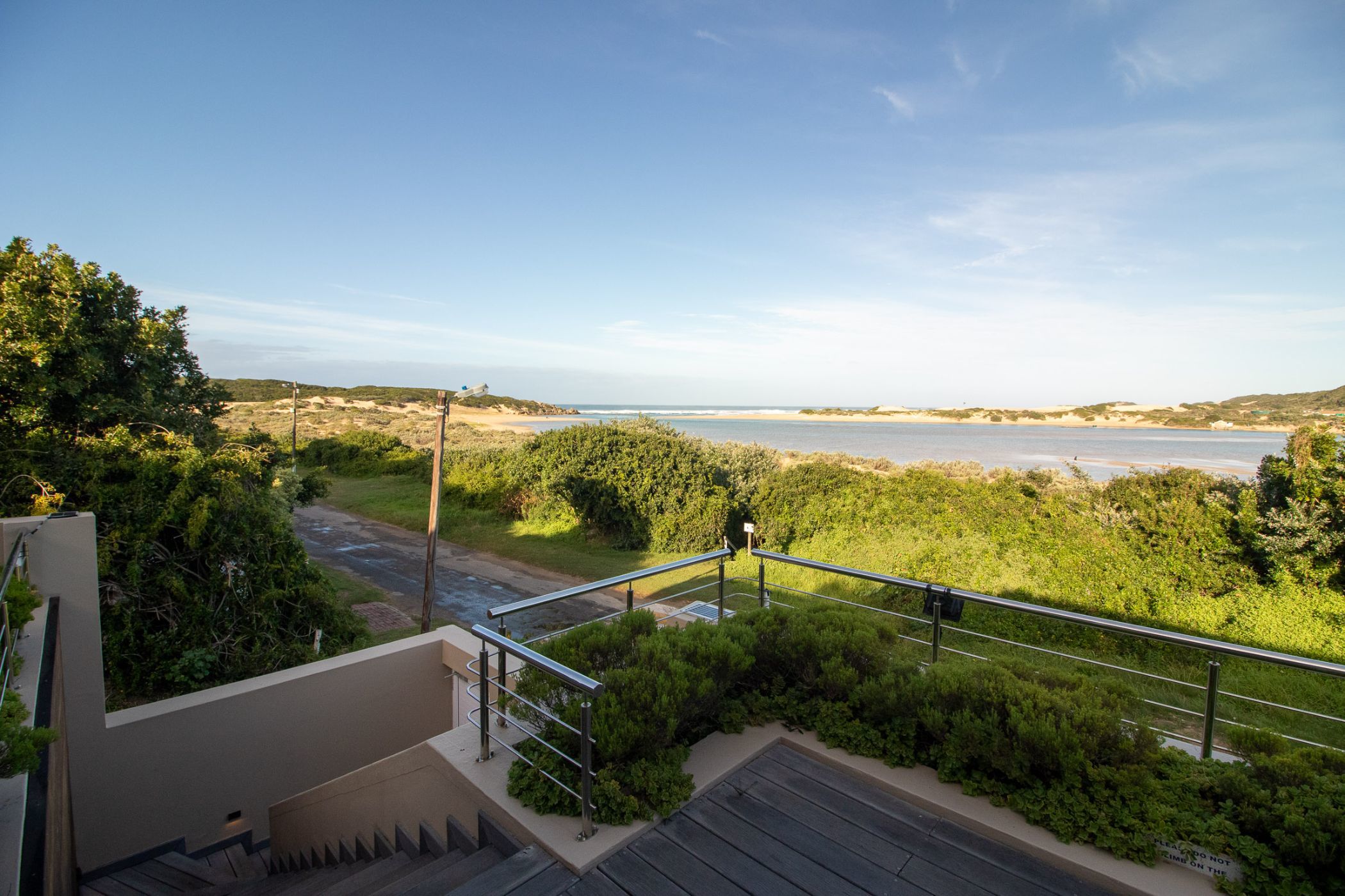 Beachfront villa to rent in Kenton on Sea - 1KO1739425