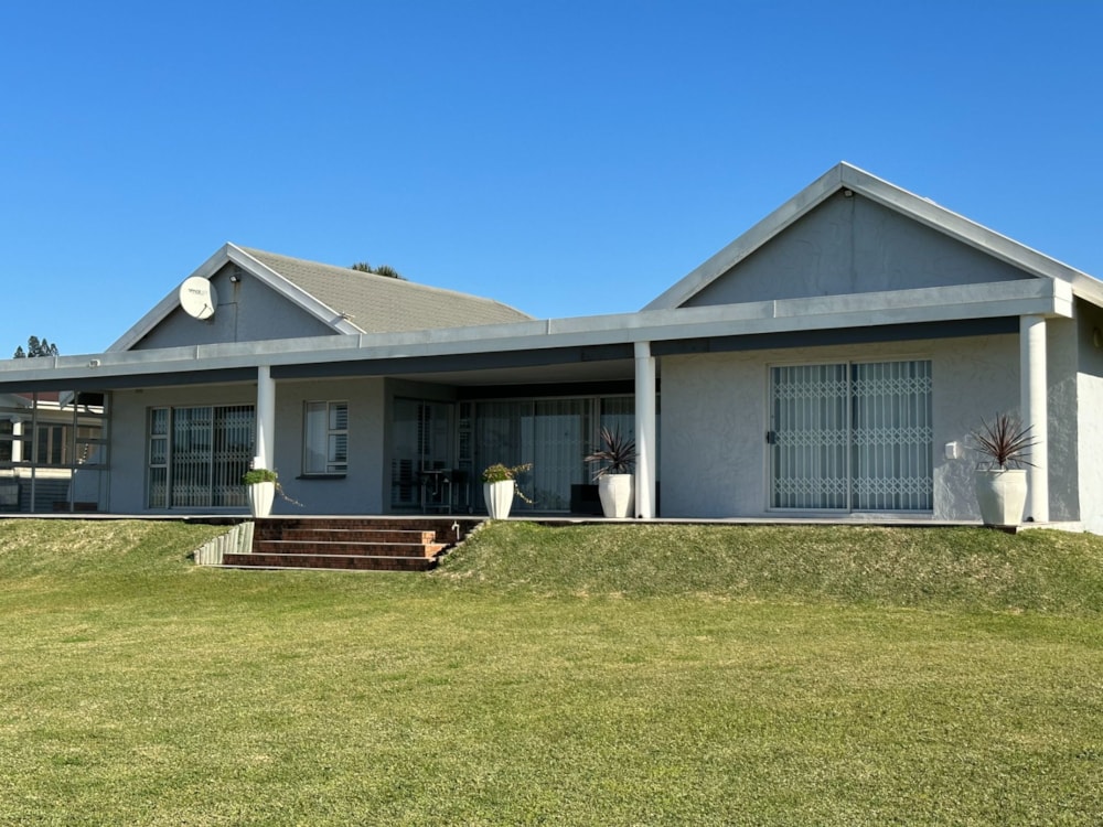 House for sale in Port Edward - 1PD1617455 House for sale in Port Edward - 1PD1617455