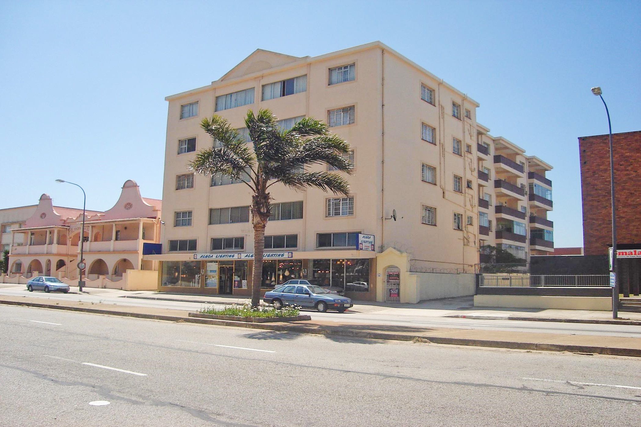 Apartment for sale in Richmond Hill - 1PLZ1617858