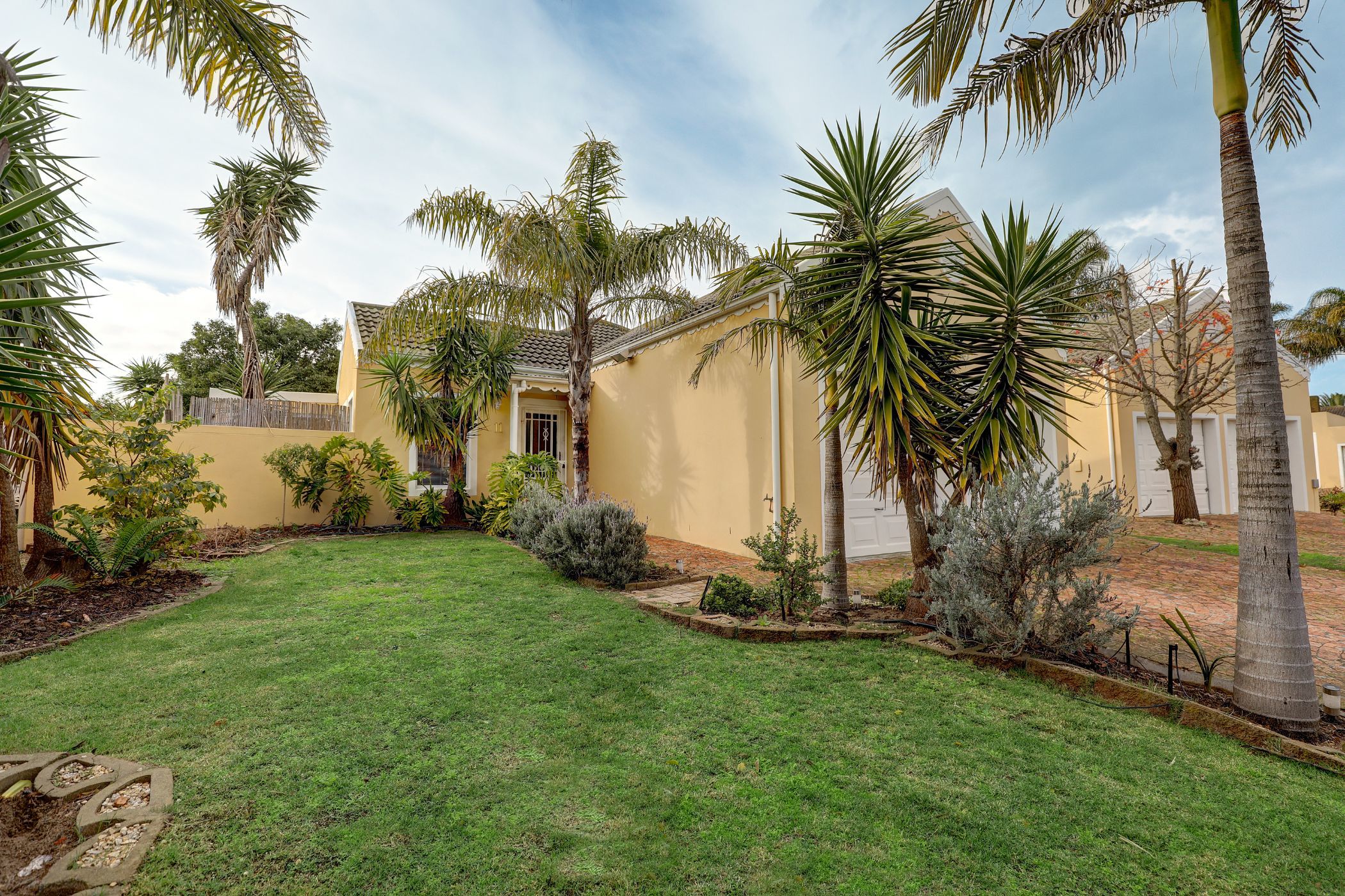 Townhouse let in Sonstraal Heights - NSL1697932