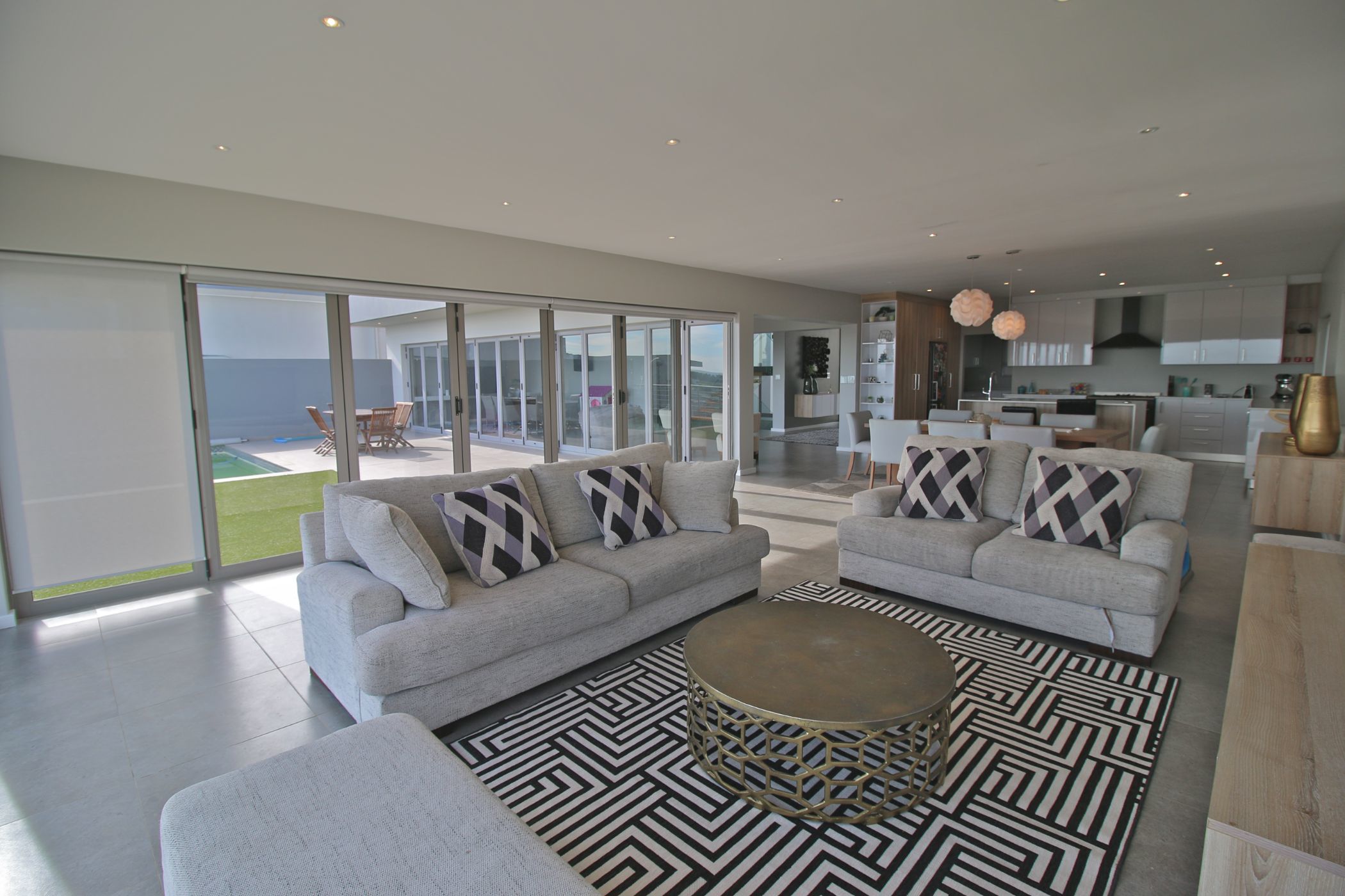 House let in Plattekloof - 1PLA1706103