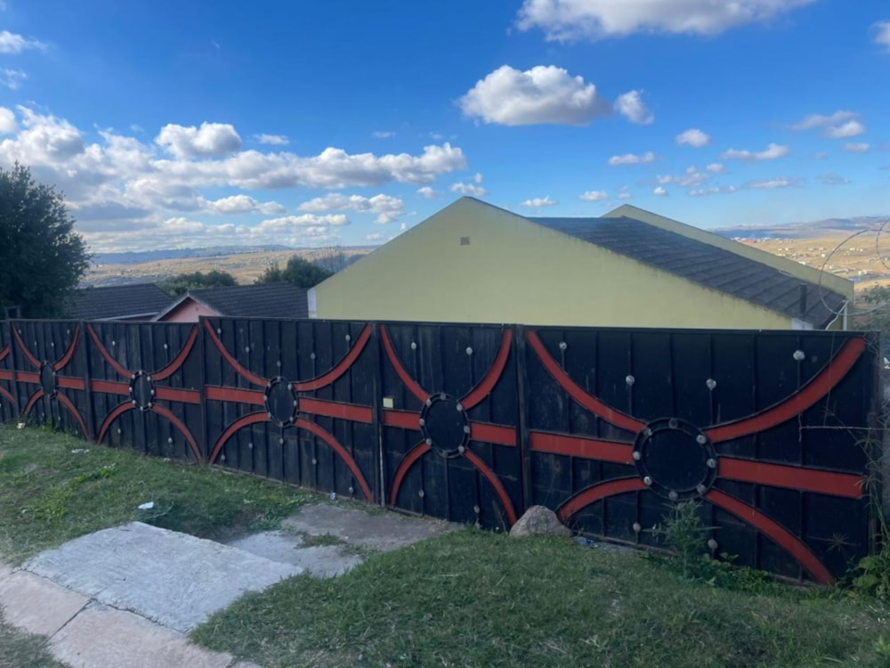 House for sale in Mthatha Central - 1MH1619027