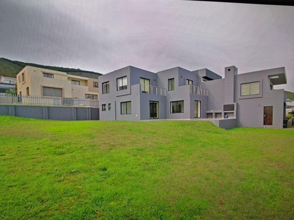 House for sale in Baronetcy Estate - 1PLA1706660 House for sale in Baronetcy Estate - 1PLA1706660