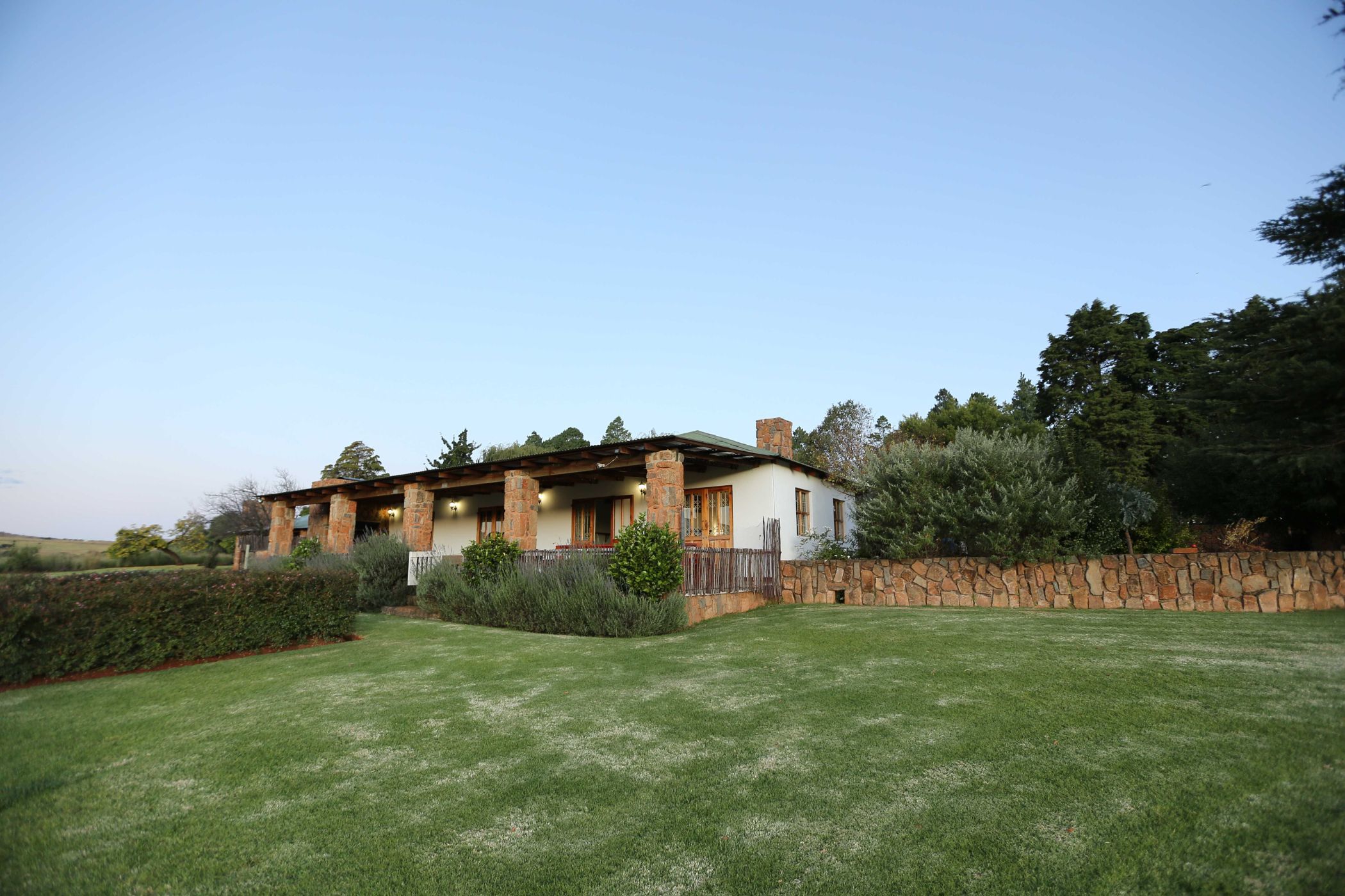Mixed use farm sold in Dullstroom - 1DS1616624
