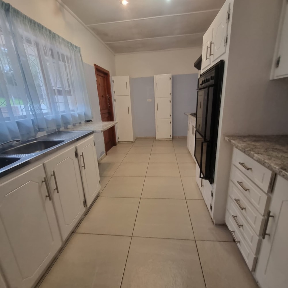 House let in Nahoon Valley - 1EZ1723265 House let in Nahoon Valley - 1EZ1723265