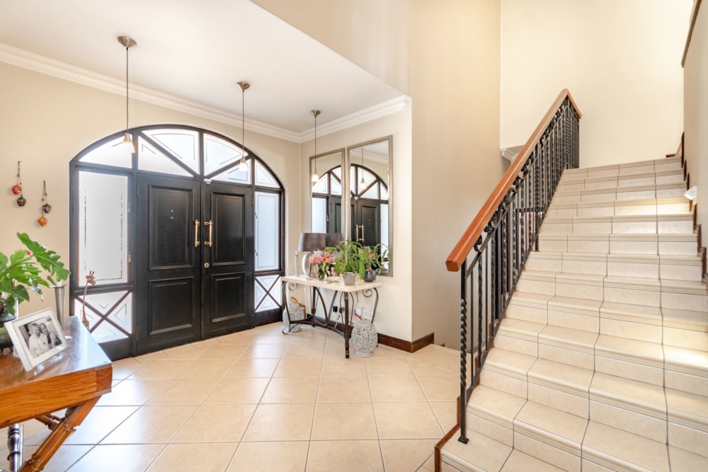 House for sale in Bedfordview - BED1618726 House for sale in Bedfordview - BED1618726