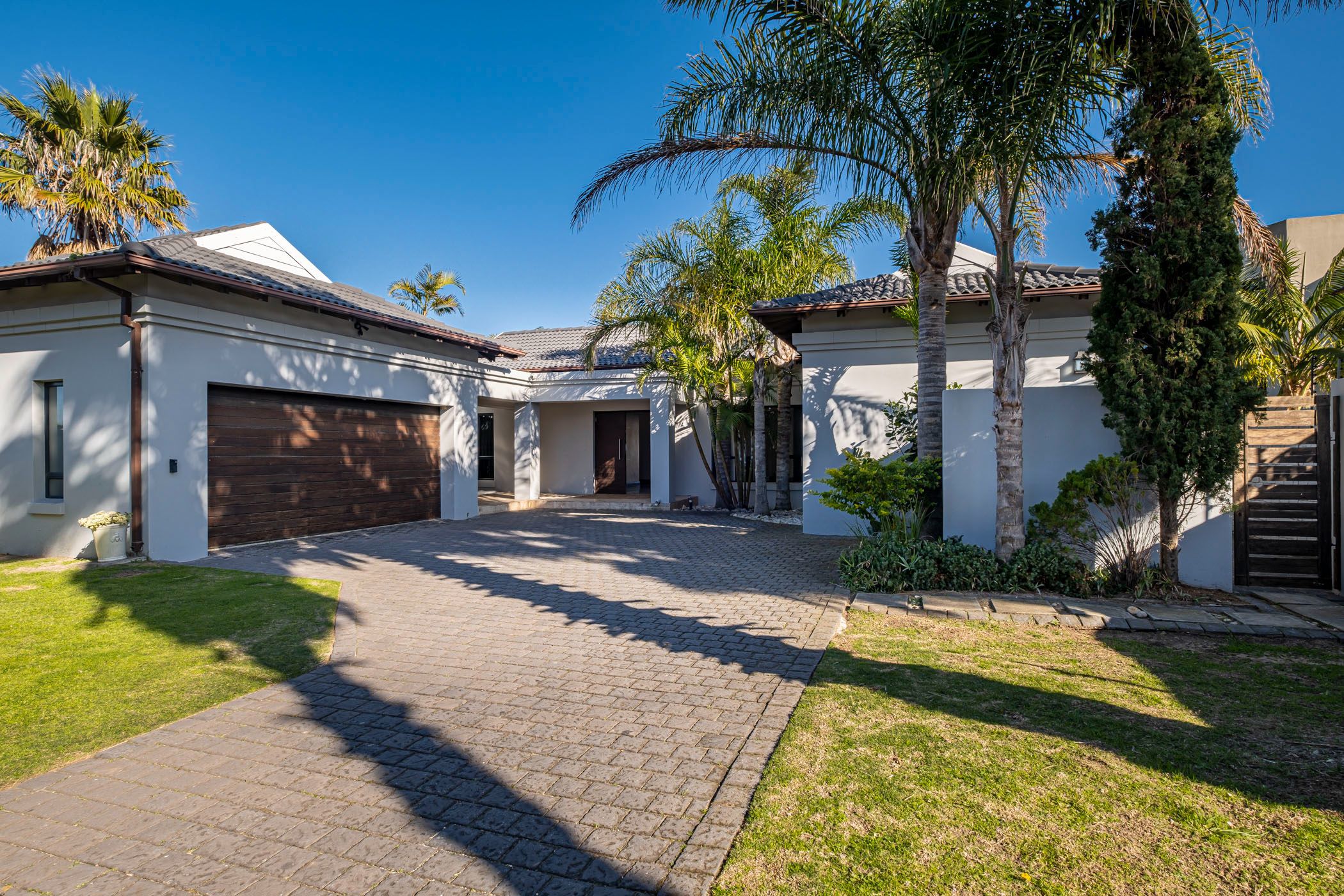 Single-storey house for sale in Summerstrand - 1PLZ1755274