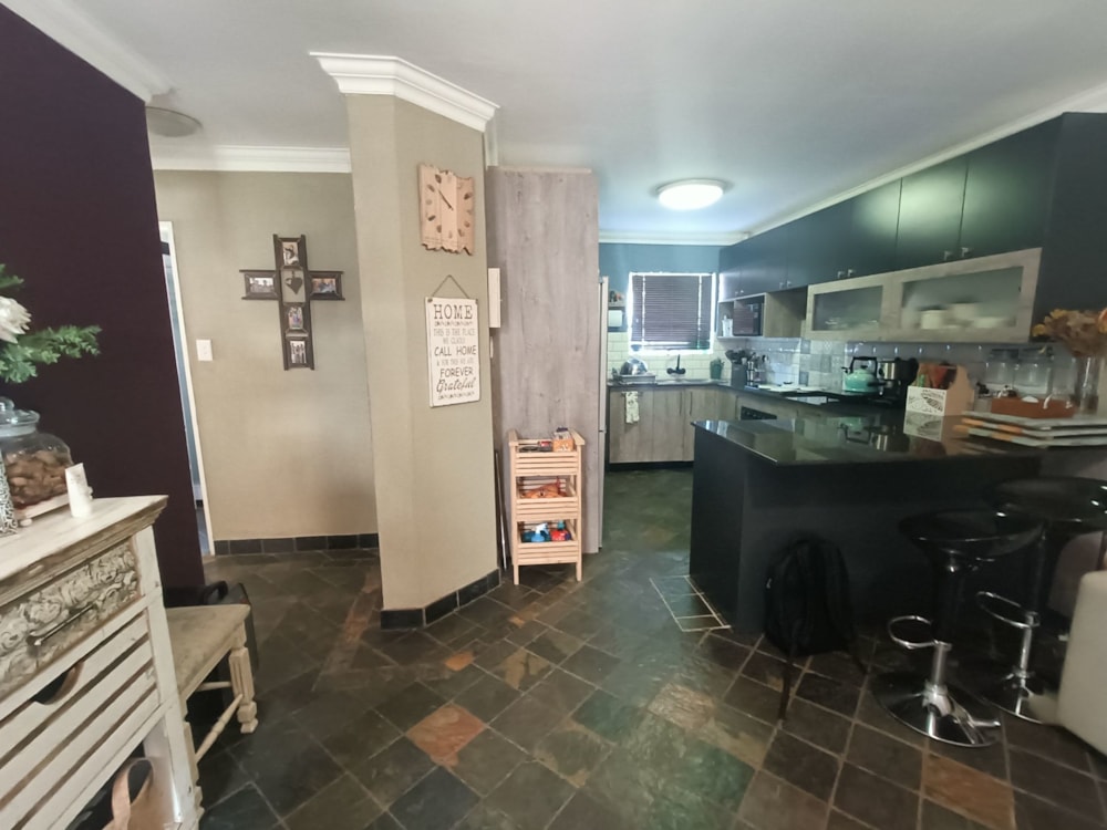 Townhouse to rent in Langenhovenpark - 1BX1742776 Townhouse to rent in Langenhovenpark - 1BX1742776