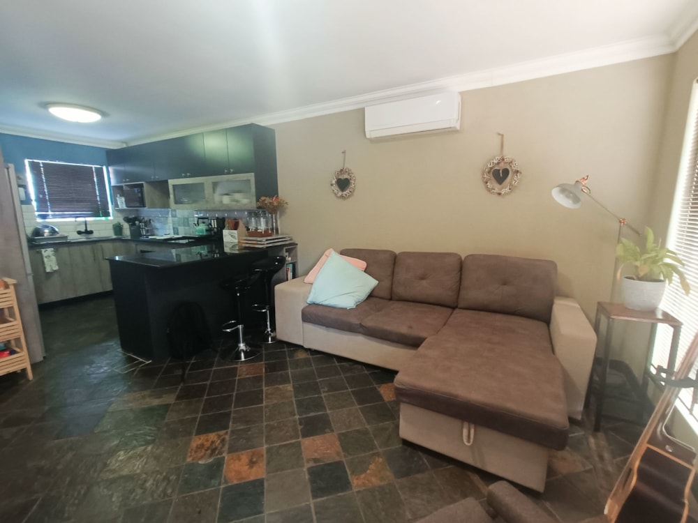 Townhouse to rent in Langenhovenpark - 1BX1742776 Townhouse to rent in Langenhovenpark - 1BX1742776