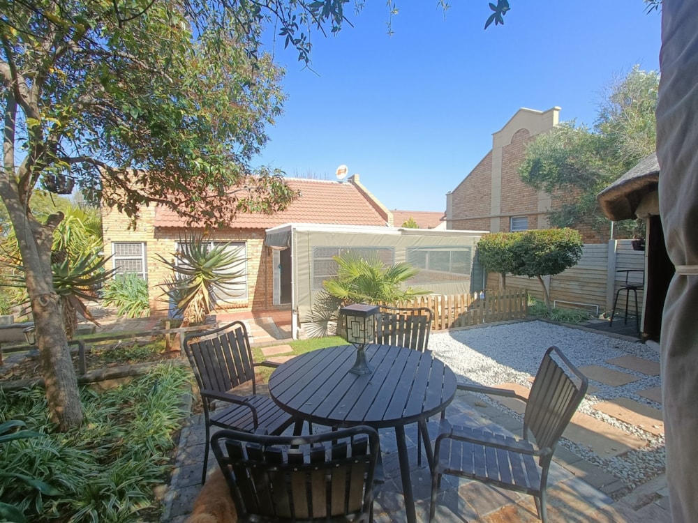 Townhouse to rent in Langenhovenpark - 1BX1742776 Townhouse to rent in Langenhovenpark - 1BX1742776