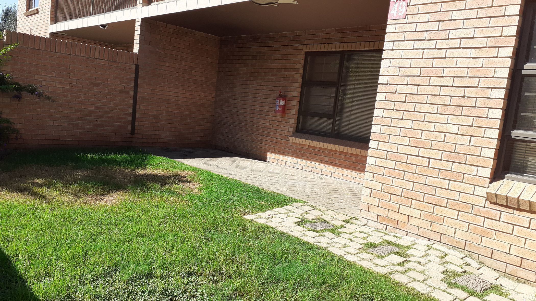 Townhouse to rent in Langenhovenpark - 1BX1741694