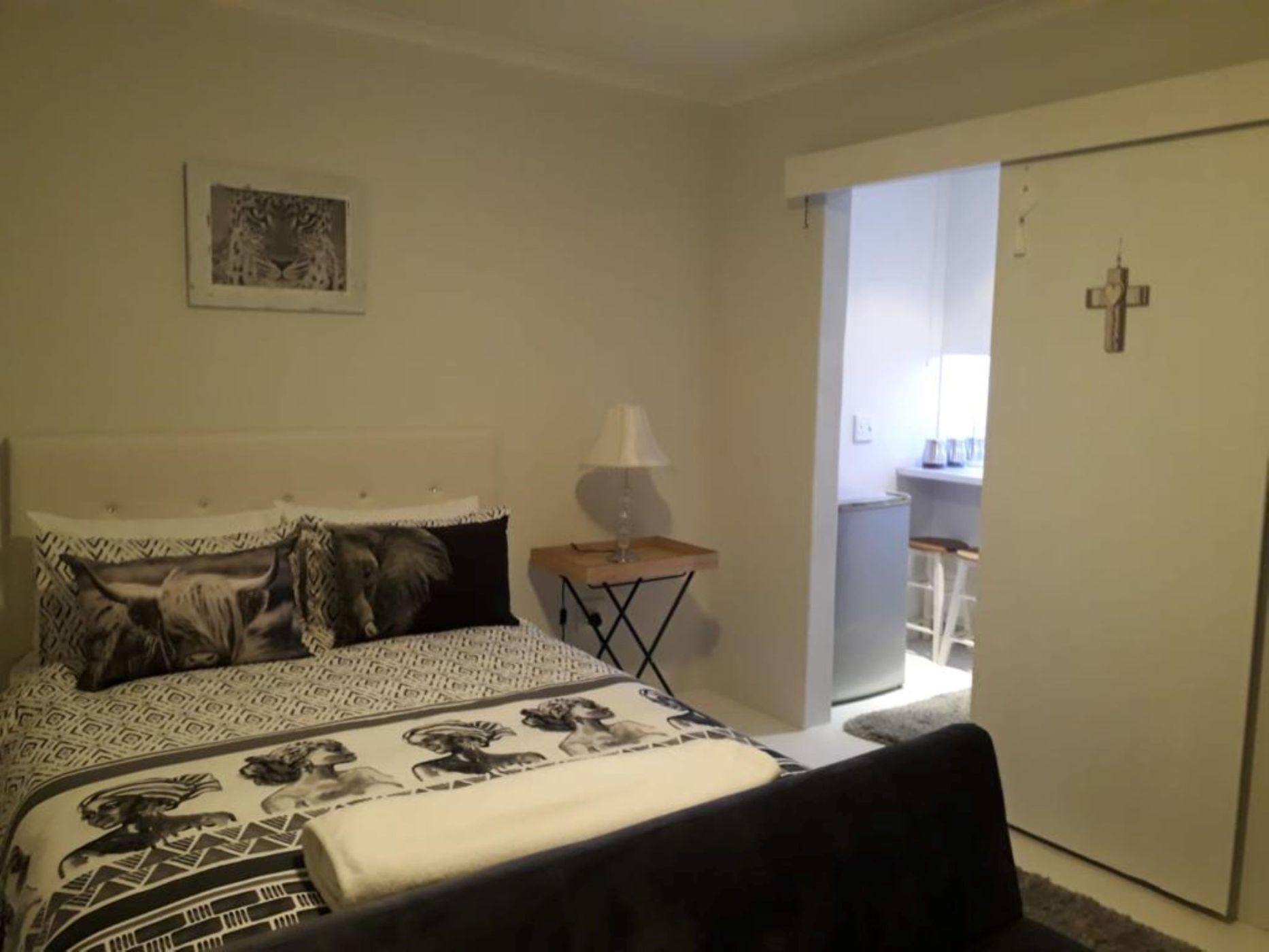 Bachelor apartment to rent in Bothasig - 1PLA1749786