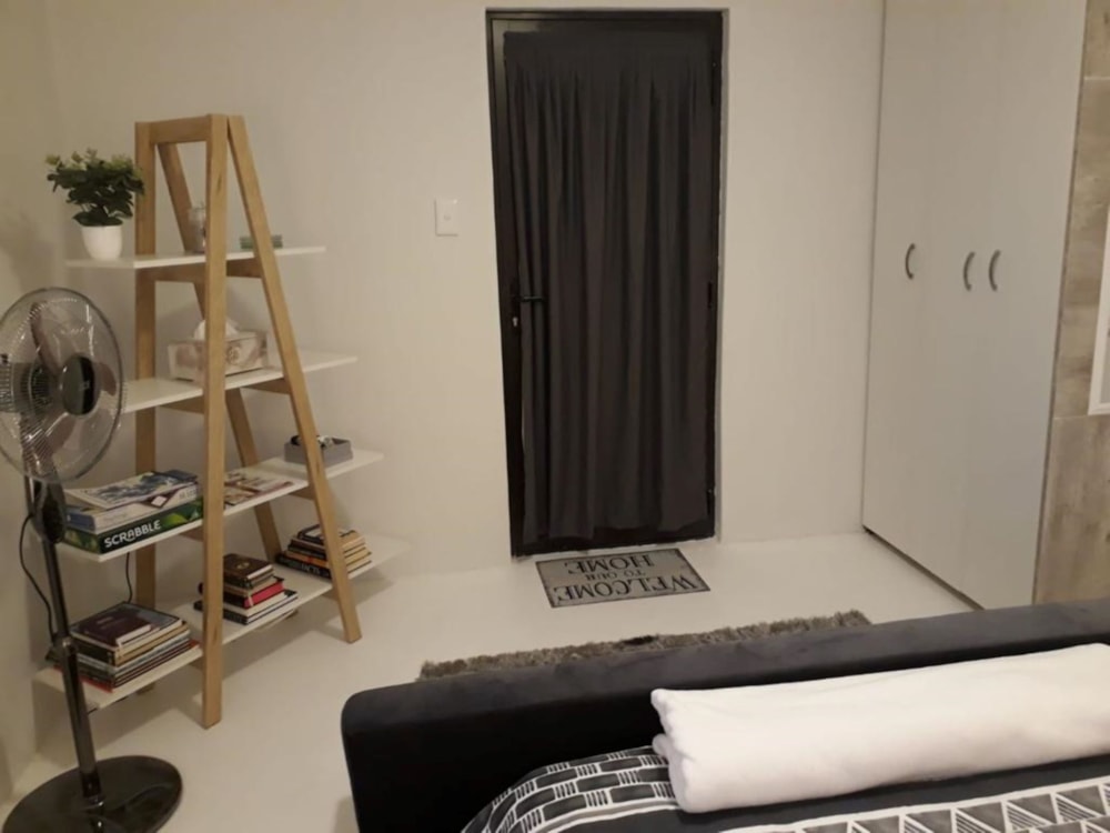 Bachelor apartment let in Bothasig - 1PLA1749786 Bachelor apartment let in Bothasig - 1PLA1749786